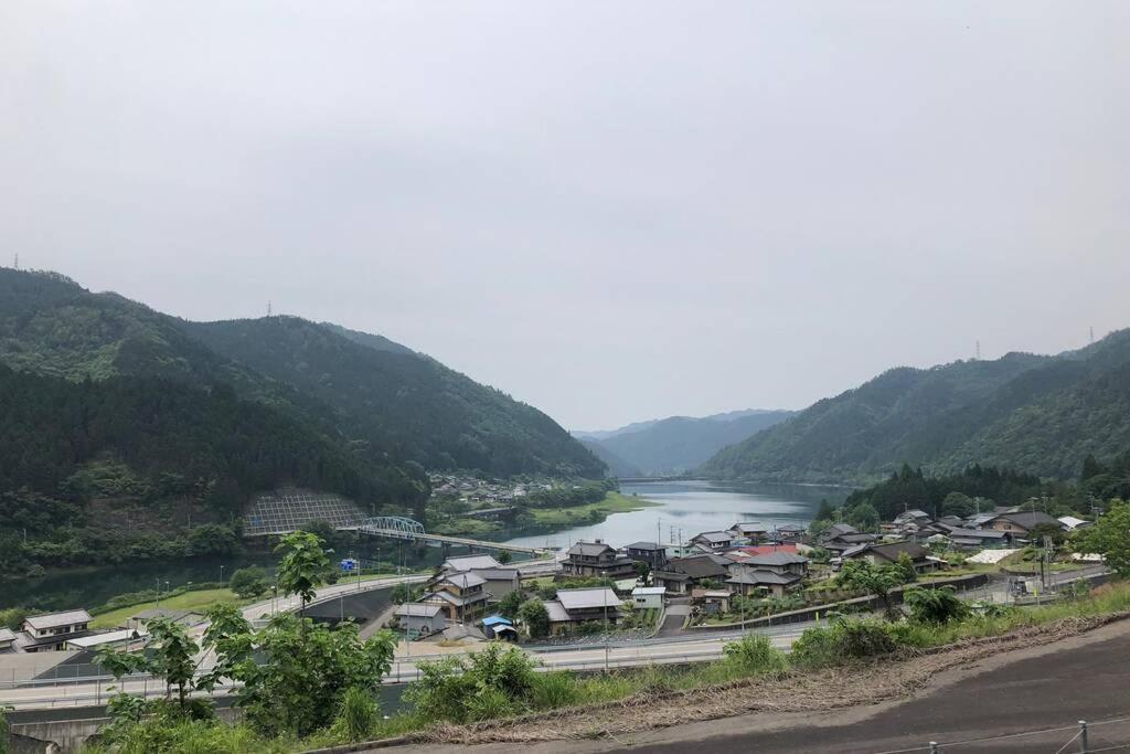 花緑里-Hanamidori-乙原のやど 岐阜下呂温泉郡上飛騨金山湖畔リゾート Гудзё Экстерьер фото